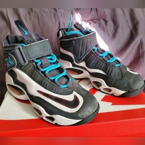 *3-for-$30* Griffeys, size 4.5y